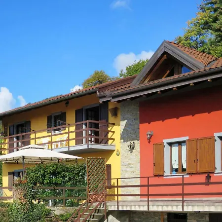 Σπίτι διακοπών Locazione Turistica Casa Di Rosa Fondotoce